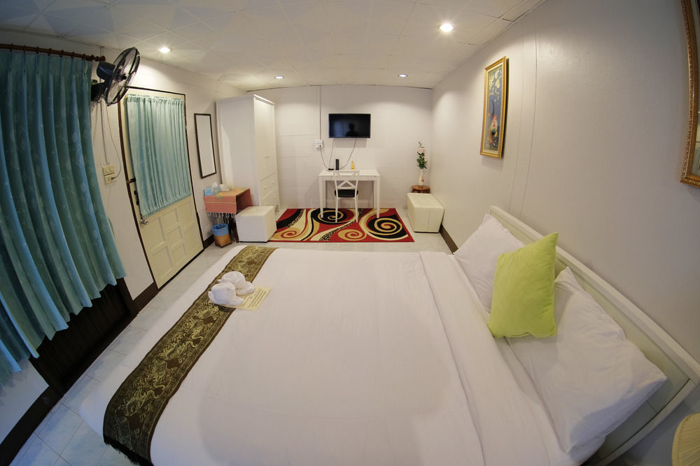 Baan Issara Boutique Hotel Nan Esterno foto