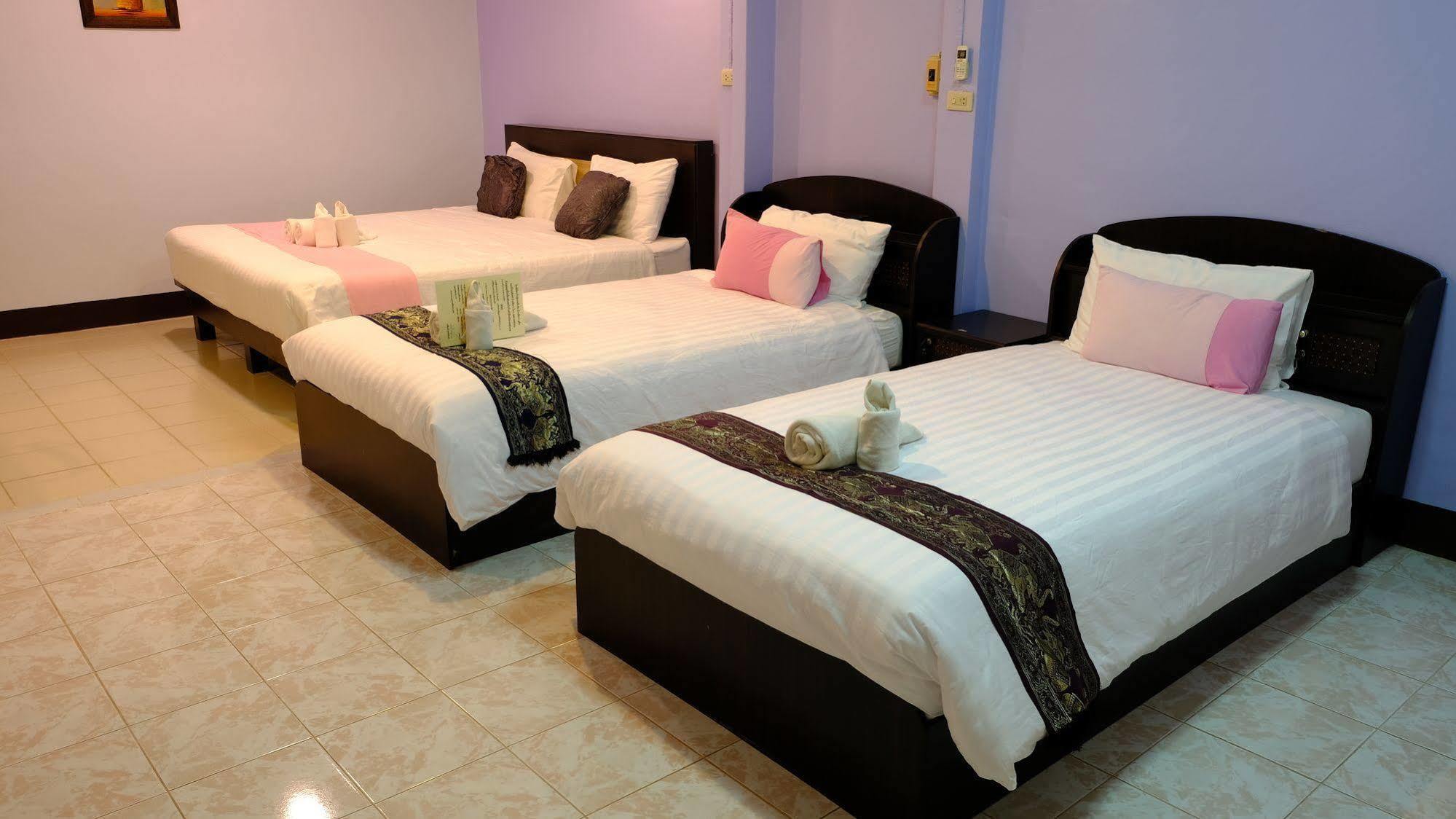 Baan Issara Boutique Hotel Nan Esterno foto