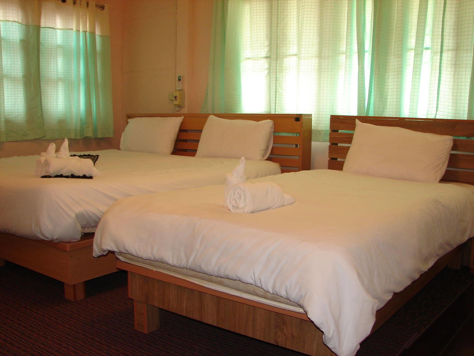 Baan Issara Boutique Hotel Nan Esterno foto